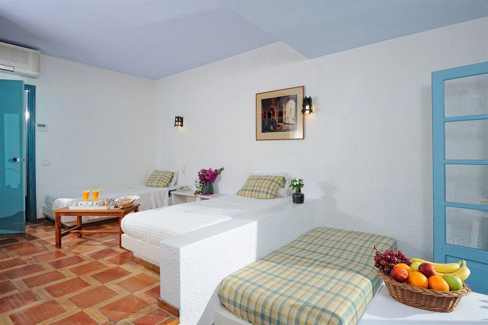 Petra Aparthotel 3*